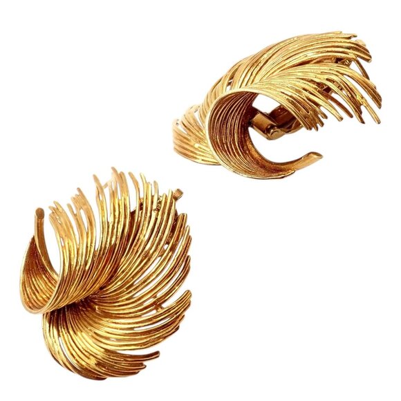 Authentic! Vintage Tiffany & Co 18k Yellow Gold Leaf Earrings - Picture 13 of 16